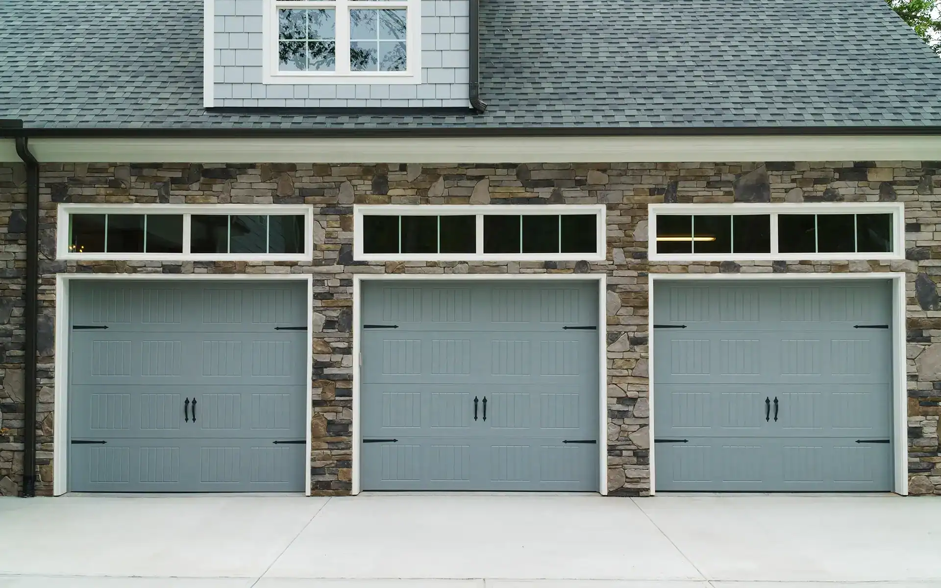 Savvy Garage Door and Repair